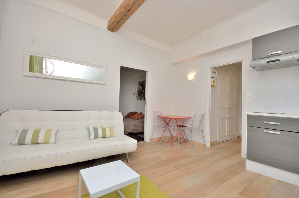 One Bedroom Apartment Palais Des Festivals Cannes Pokoj fotografie