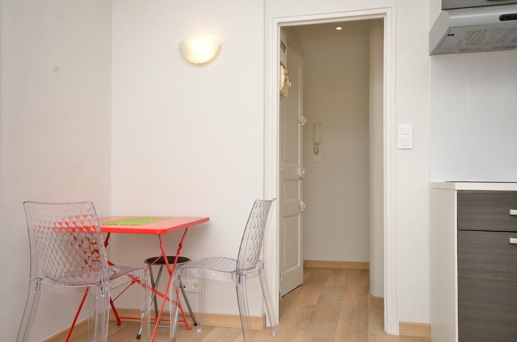 One Bedroom Apartment Palais Des Festivals Cannes Pokoj fotografie